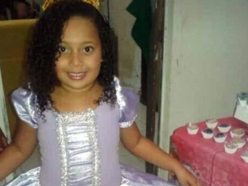 Menina de 8 anos morre após sofrer descarga elétrica em geladeira na Bahia